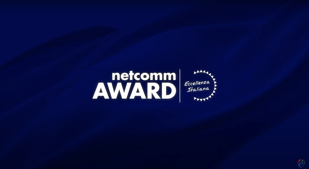 Netcomm Award 2025 – L’appuntamento con l’eccellenza dell’eCommerce Logo ufficiale del Netcomm Award con la dicitura “Eccellenza Italiana” su sfondo blu. L’immagine rappresenta la 14ª edizione del premio dedicato all’innovazione e all’eccellenza dell’eCommerce in Italia, di cui GLS è giuria e azienda premiante.